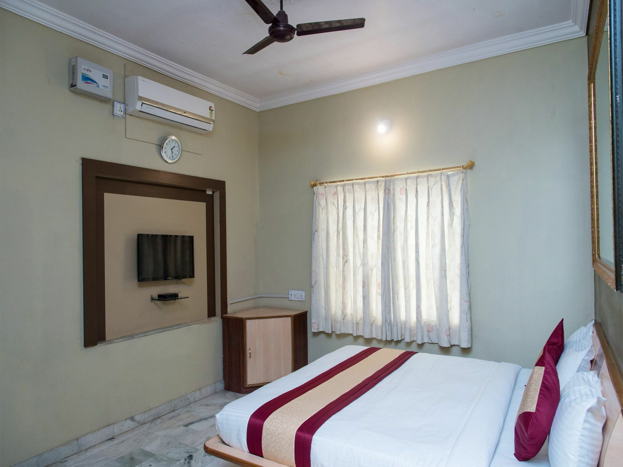 Oyo 10499 Hotel Shiv Shakti Kivarli Esterno foto